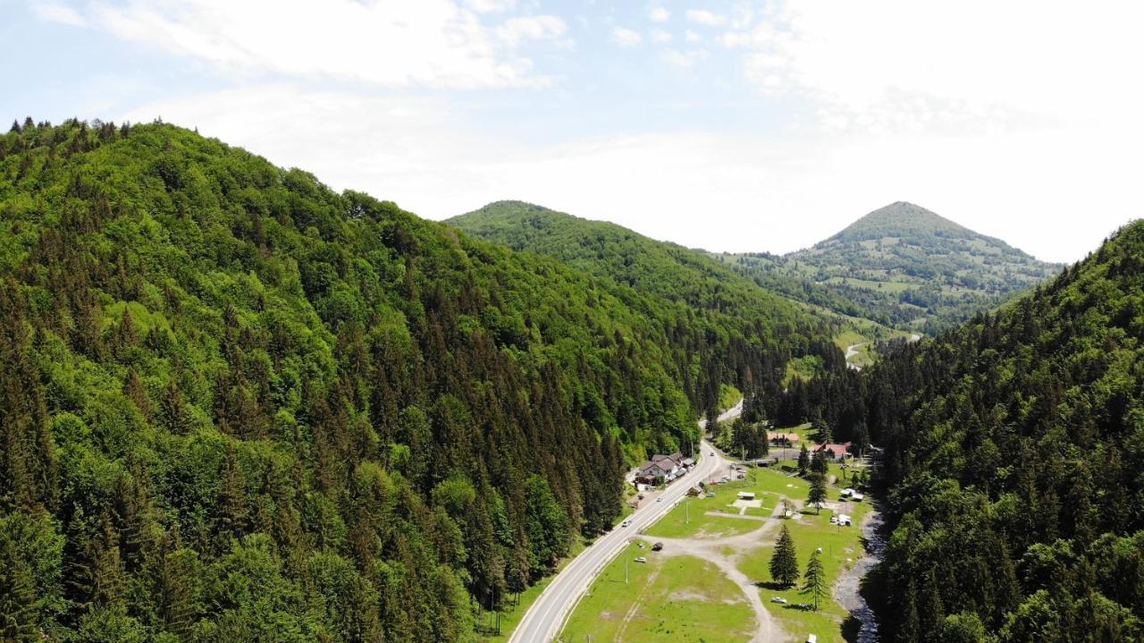 Pensiunea Bradului Colibiţa Exterior foto